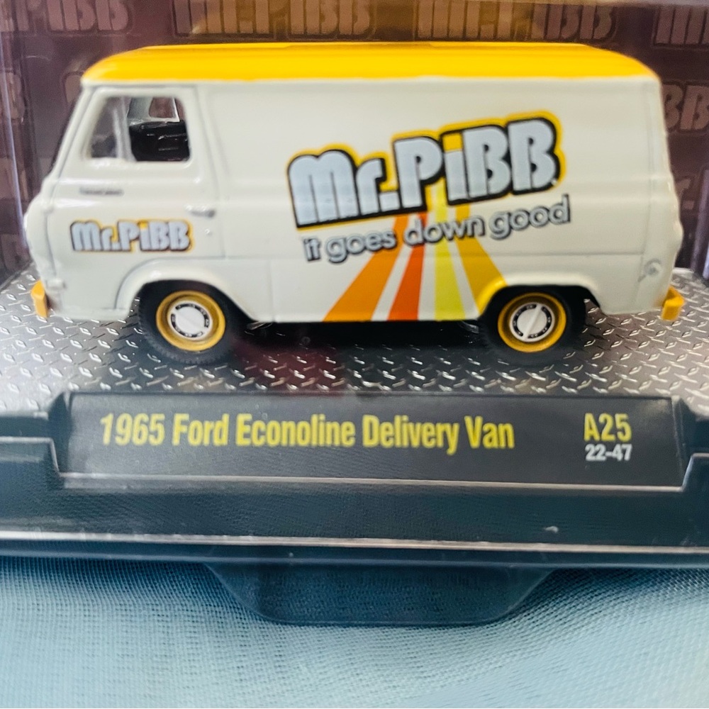 NEW In Packaging-M2 Mr. Pibb - Picture 4 of 6